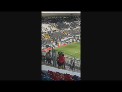 ADEPTOS DO VITÓRIA DE GUIMARÃES E DO GIL VICENTE TROCAM CACHECÓIS!