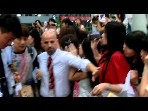 120811 Beast@Macau airport(2)