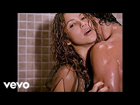 girls dancing to shakira music naked girls dancing to shakira music naked