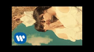 Musik-Video-Miniaturansicht zu Sunshine Songtext von Aura Dione