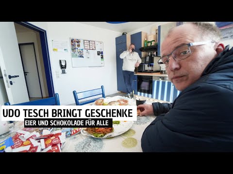Geschenke für alle - Udo bringt Schokolade und Eier!