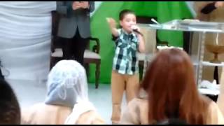 Rosa Pérez - Pablito cantándole al SEÑOR JESUS 🙌🙌🙌