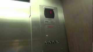 preview picture of video 'EXTREMELY LOUD OTIS Elevator at Thomasville Furniture in Westbury, NY'