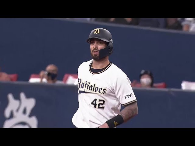 【2回裏】バファローズ・ラベロ 来日初打席で初安打!! 2021年10月21日 オリックス・バファローズ 対 埼玉西武ライオンズ