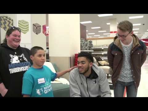 Karl-Anthony Towns provides holiday assists