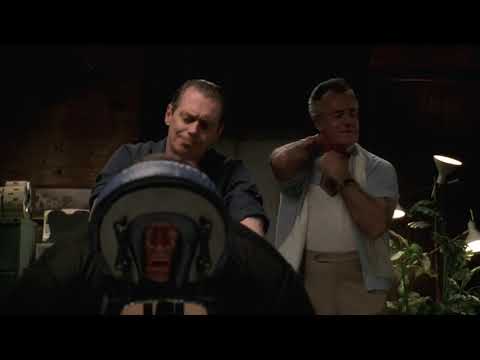 Tony B megmasszírozza a srácokat a Bing-ben - Maffiózók