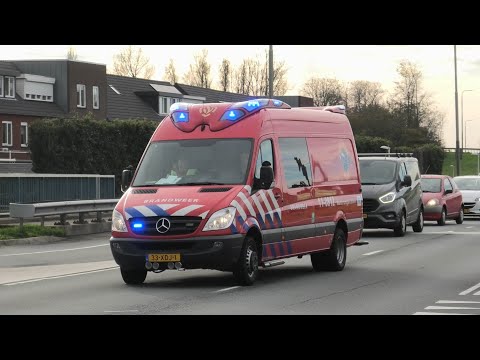 [Grote WO] Brandweer Zaandam en Wormerveer met spoed naar persoon te water N244 in Zuidschermer