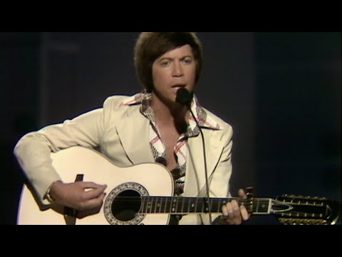 Bobby Goldsboro - Summer (The First Time) (live) - The Shirley Bassey Show - 1976