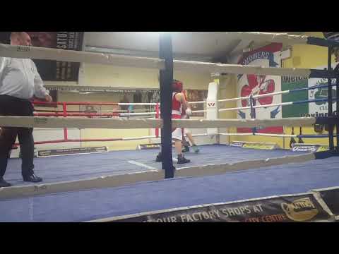 Tadgh in black gloves fighting in Crumlin bc tonight