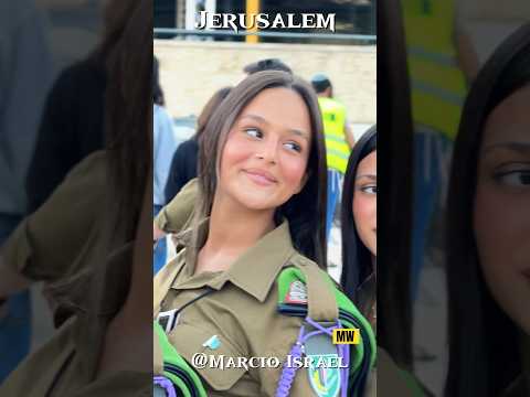 Respect the strength of an IDF woman ready to defend her country Israel. ❤️🇮🇱