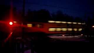 preview picture of video 'Spoorwegovergang Spaubeek Railroad/ Level Crossing'