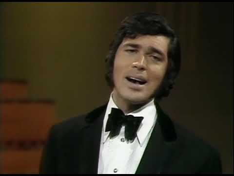 Engelbert Humperdinck - Blue Spanish Eyes