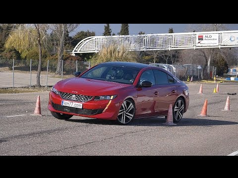 Peugeot 508 2019 – Maniobra de esquiva (moose test) y eslalon | km77.com