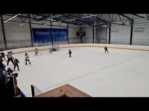 Ilves vihreä - HJK sininen