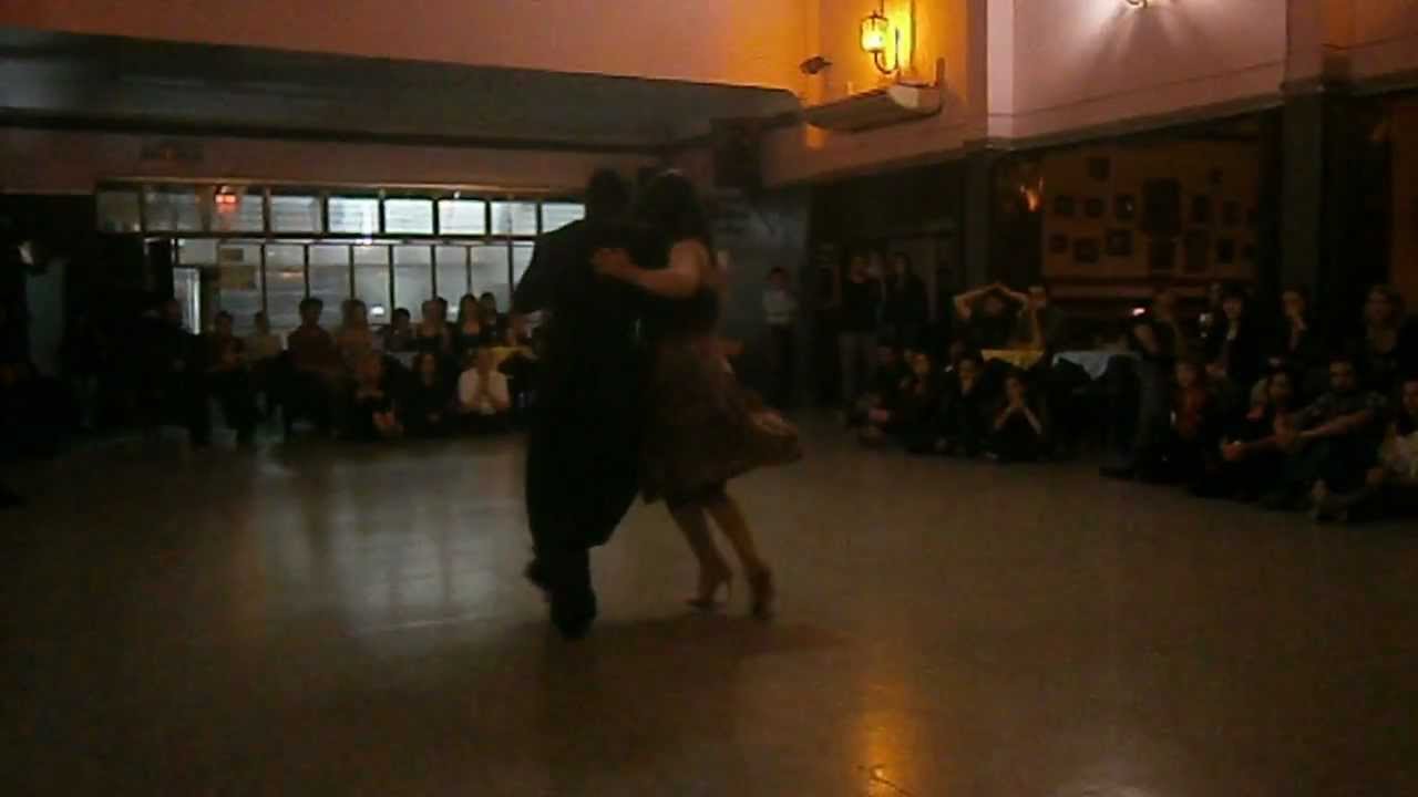 Facundo de la Cruz y Paola Sanz en El Motivo (2) Milonga