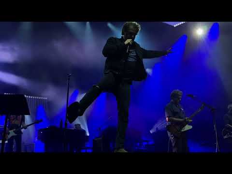 Recovering the Satellites - Great Canadian Casino - Toronto, Canada - June 19, 2025 - Counting Crows