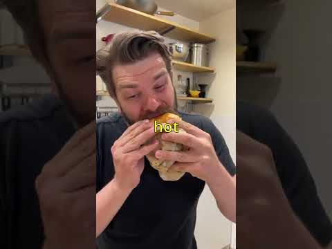 2 secrets to upgrade a Popeyes spicy chicken sandwich 🥪 🥂