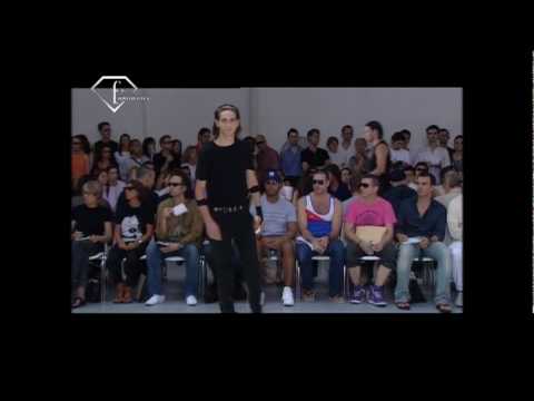 fashiontv | FTV.com - HELMUT LANG HOM AH 2004/2005