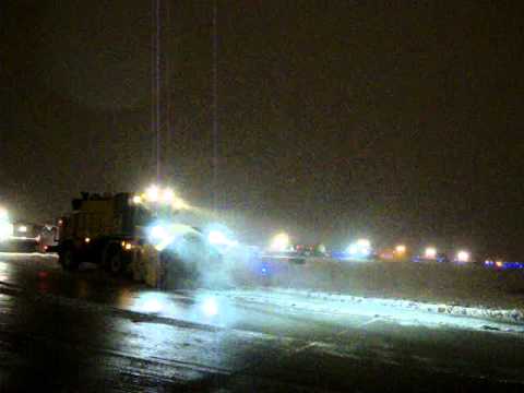 020713 SNOW MM01428 (WINDSHIELD)