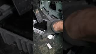 2012 Cadillac SRX Bose Amplifier Location and Removal