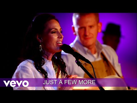 Joey+Rory - I'll Fly Away (Lyric Video / Live In Columbia, TN/2015)