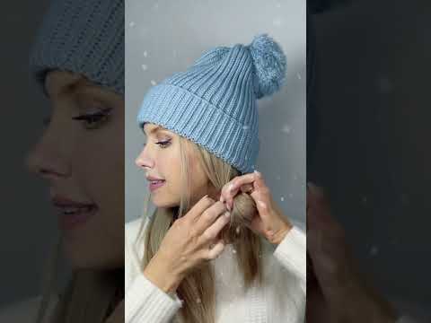 Winter Hat Hairstyle ☃️ #winterhathairstyle...