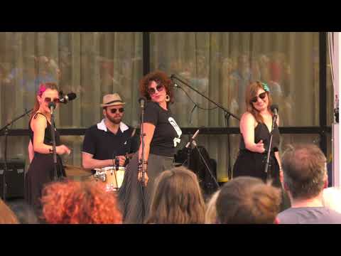 Diplomats of Solid Sound - Come In My Kitchen (Live)