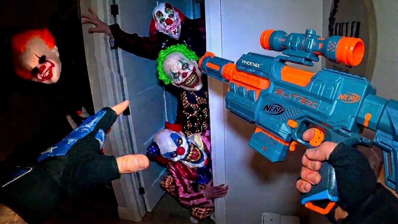 KILLER CLOWNS took over my HOUSE!