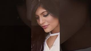 How KYLIE JENNER Shows her STYLE On The Street ???  | kylie jenner | kardashian |
