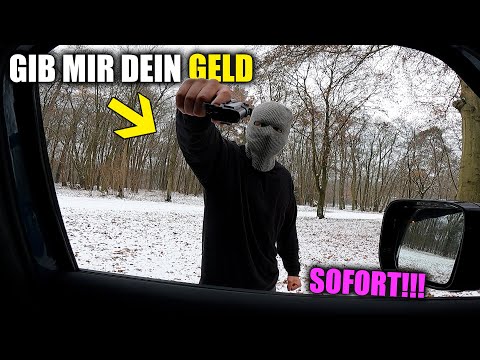 Ich wurde AUSGERAUBT... Ein ganz normaler Tag in Frankfurt | Chabo RP Folge 1