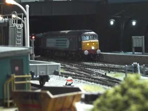 Olivias Trains DCC Sound DRS Class 57 arrives at Oaks park with a pair of DRS support coaches