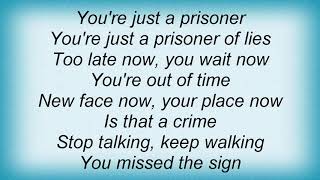 Saxon - Prisoner Lyrics
