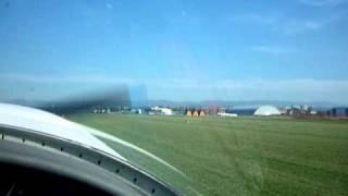 preview picture of video 'Me landing at Prievidza airfield (Slovakia) Zraz pilotov letky Tri Duby v Prievidza 2010'