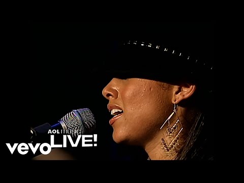 Video thumbnail for Streets Of New York (AOL Broadband Rocks! Live at Webster Hall - December 1, 2003)