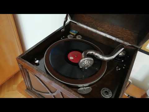 "My Heart Belongs To Daddy" - Ella Fitzgerald (1939)