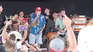 Neck Deep - Can&#39;t Kick Up the Roots Live at Warped Tour 2016