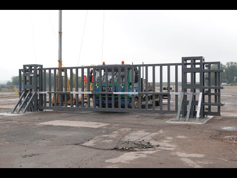 Mild Steel Crash Resistance Sliding Gate, For Office, Upto 8