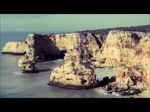 maxim andreev-Hold me