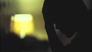 T'es seul, tu stresses, t'es mal Music Video