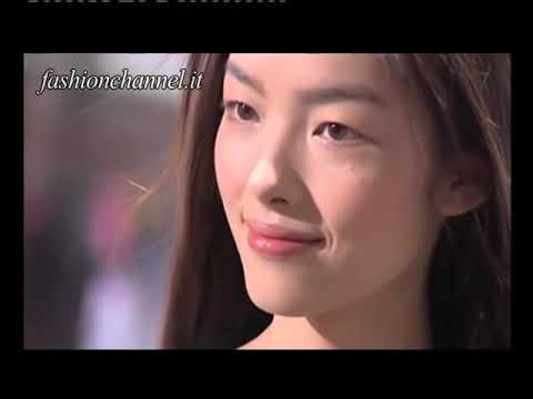 "Leonard" Autumn Winter 10 11 Paris 1 of 2 pret a porter women by FashionChannel