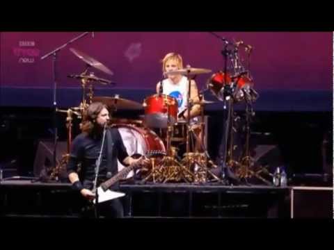 Foo Fighters - Monkey Wrench (Live at Reading Festival 2012)