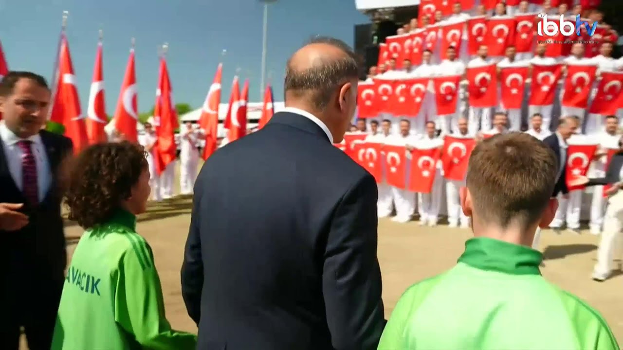 19 MAYIS’I BÜYÜK COŞKUYLA KUTLUYORUZ