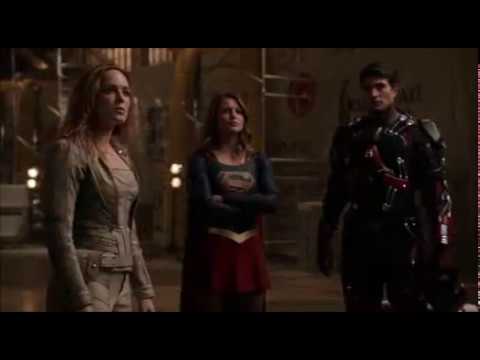 The Flash S03E08 Barry Tells Everyone About FlashPoint