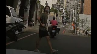我就是想停這，你奈我何（長髮飄逸甩甩）