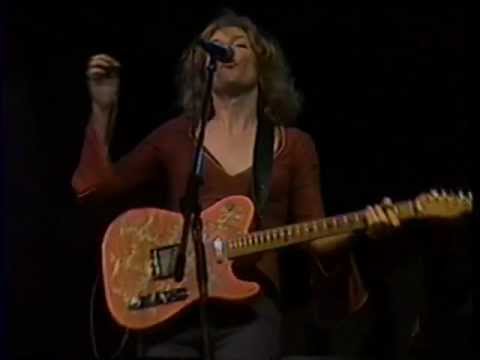 Sue Foley chante 