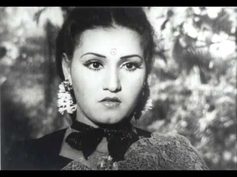 Madam Noor Jahan   Zar Say Barehmi Live 1974  wmv