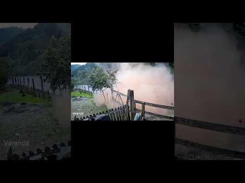 Caminhão sem freios tomba e deixa três feridos na estrada de Cerro Azul