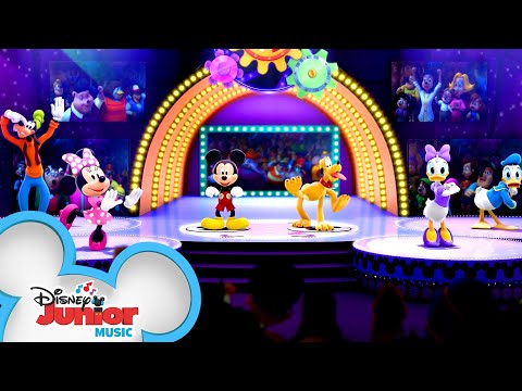 New Hot Dog Dance! 🌭| Mickey Mouse Mixed-Up Adventures | @disneyjr