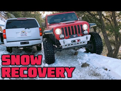 SNOW WHEELING & RECOVERY! We Rescue a Suburban on Dishpan Springs!