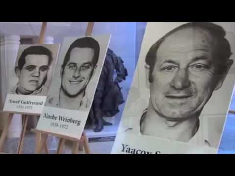 American Moment | Mark Spits